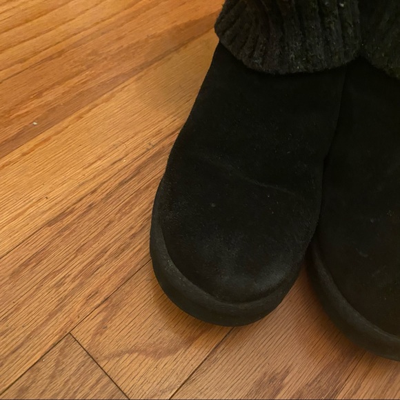 Cambridge Ugg Boots - Picture 3 of 14